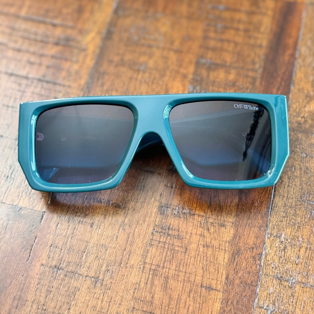 Off-White Sunglass Green Rectangular Aviator with White Engraved on the side New